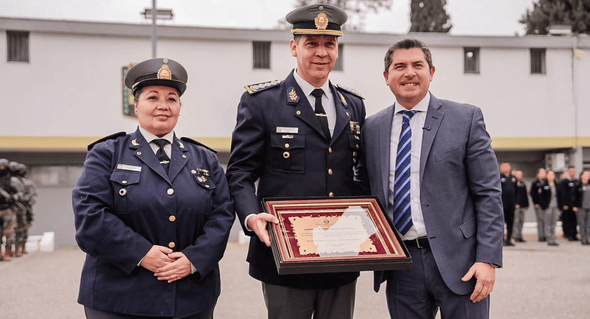 Orrego encabezó los 104 años del Servicio Penitenciario y elogió el trabajo de los agentes Orrego encabezó los 104 años del Servicio Penitenciario y elogió el trabajo de los agentes