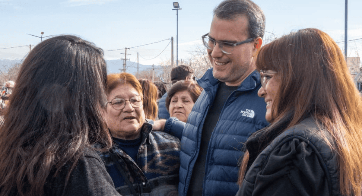 Rawson en Comunidad llevó servicios y atención al Barrio Sierra Morada.