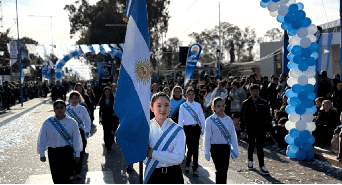 9 de Julio vivió un desfile histórico y multitudinario por el Día de la Independencia