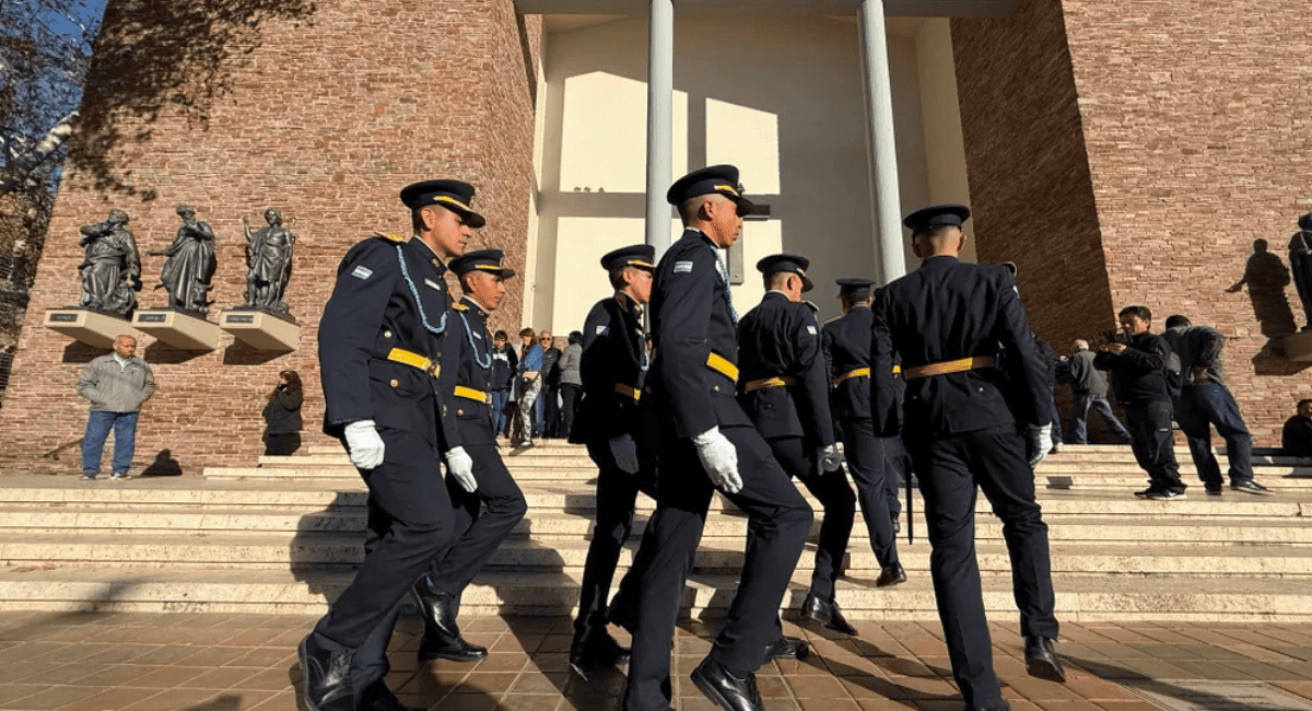 Tragedia en Valle Fértil: entre el dolor y la guardia de honor, velan a los cuatro caídos en la Catedral