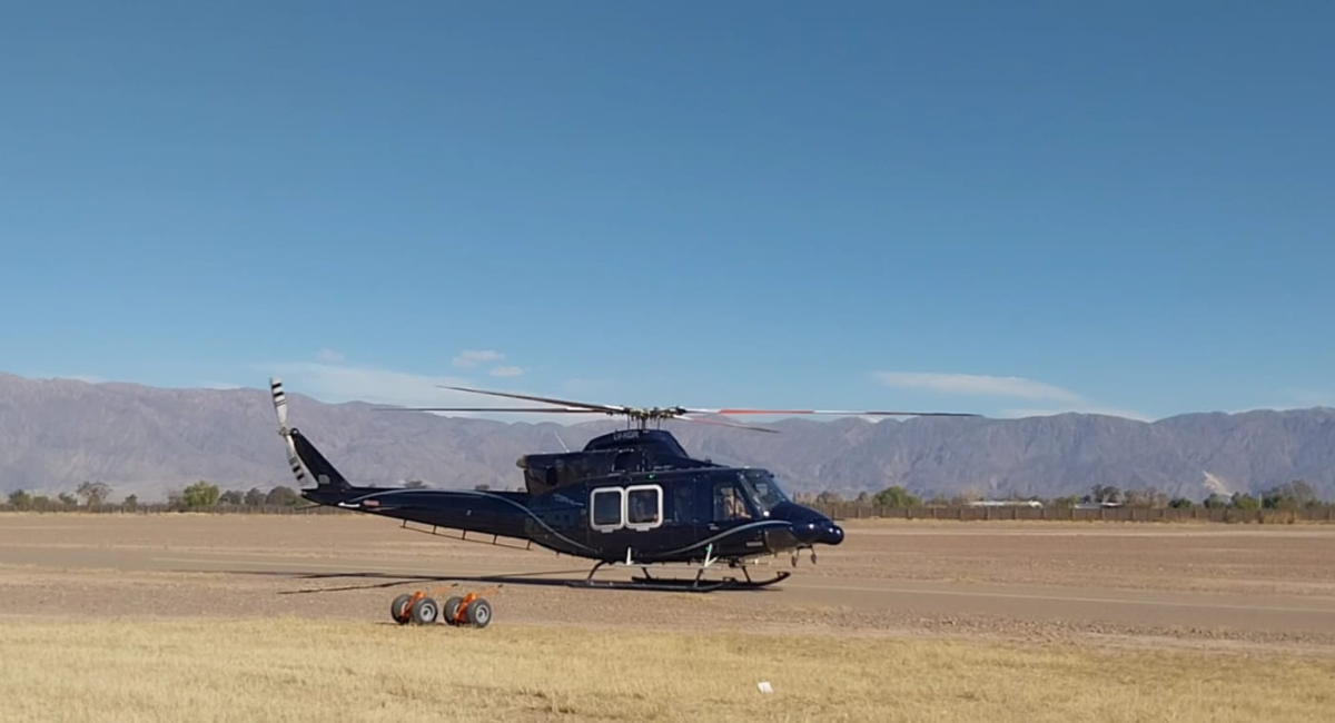 Buscan un helicóptero desaparecido con seis ocupantes en Valle Fértil Buscan un helicóptero desaparecido con seis ocupantes en Valle Fértil