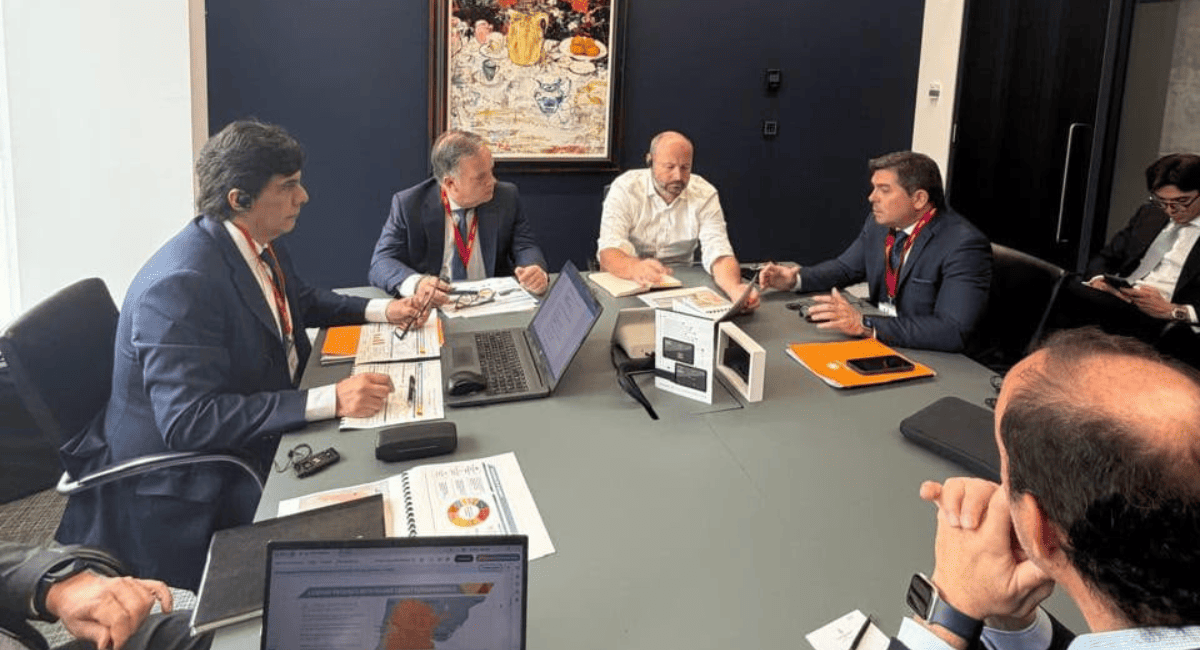 Orrego presentó en Londres la emisión de bonos sanjuaninos ante fondos internacionales