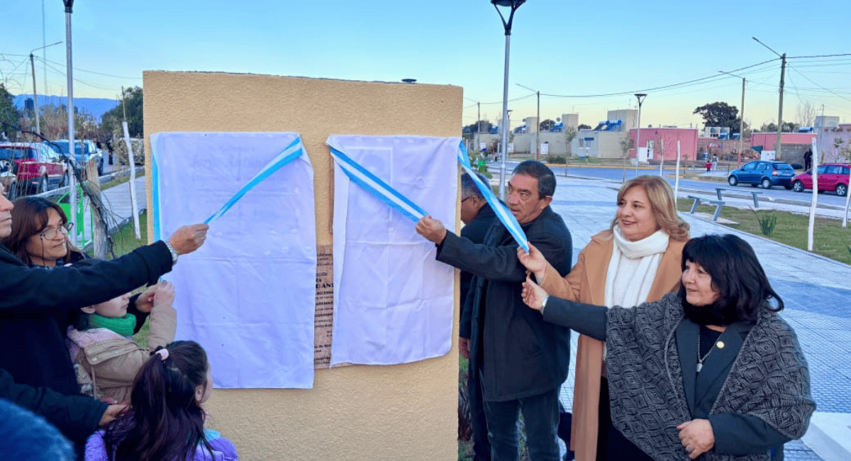 San Martín homenajeó a una víctima sanmartiniana del atentado a la AMIA San Martín homenajeó a una víctima sanmartiniana del atentado a la AMIA